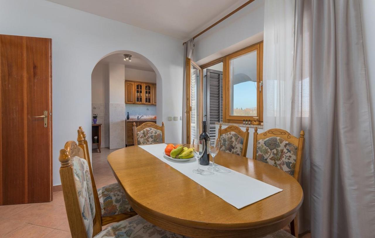 Apartmani Katalin Musalez Bilik gambar
